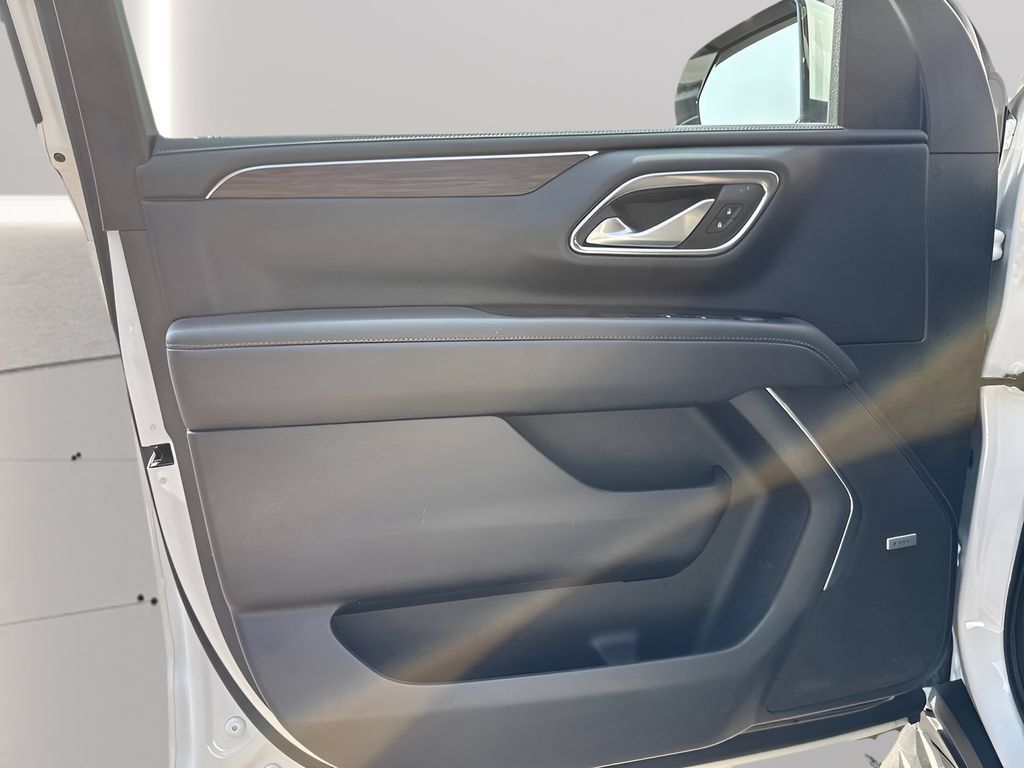 Used 2022 Chevrolet Tahoe LT AWD/4WD image 13