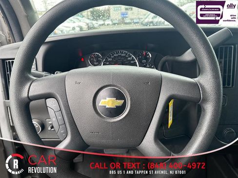 Used 2020 Chevrolet Express 3500 LS RWD image 16