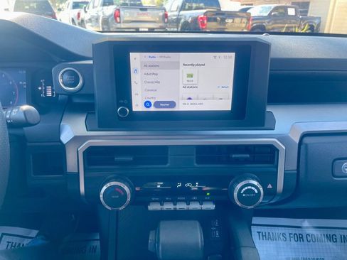 Used 2025 Toyota 4Runner SR5 image 16