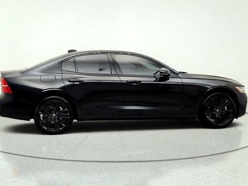 Used 2024 Volvo S60 B5 Plus w/ Climate Package FWD image 3