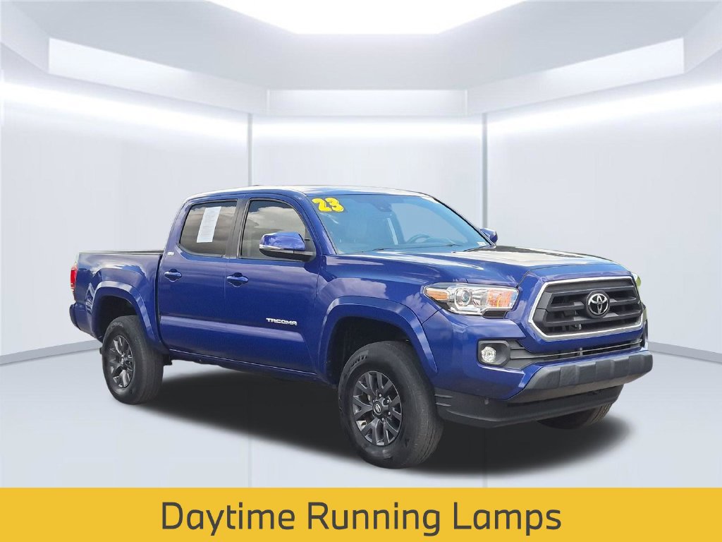 Used 2023 Toyota Tacoma SR5 w/ Technology Package AWD/4WD image 8