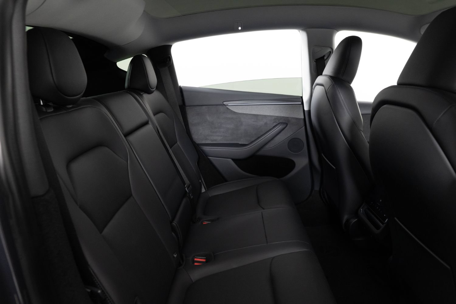 Used 2026 Tesla Model Y Long Range RWD image 22
