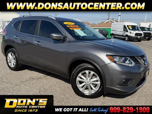 Used 2016 Nissan Rogue SV image 1