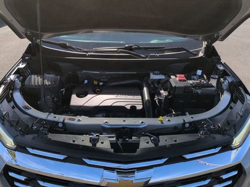 Certified 2025 Chevrolet Equinox LT w/ Convenience Package II image 28