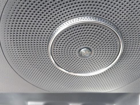 Used 2023 Ford Expedition Max Limited image 11