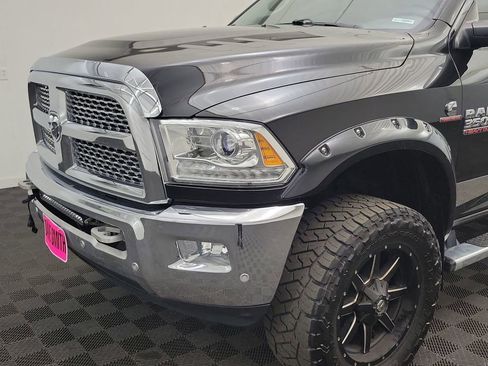 Used 2018 RAM 3500 Laramie w/ Cold Weather Group image 18