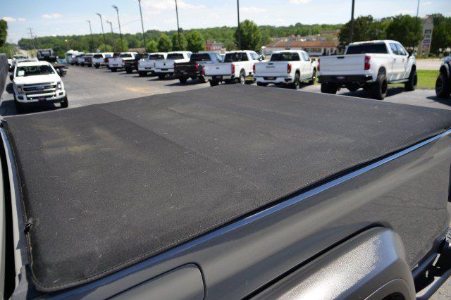 Used 2021 Jeep Gladiator Rubicon AWD/4WD image 32
