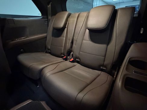 Used 2023 Mercedes-Benz GLS 450 4MATIC image 42