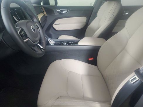 Used 2026 Volvo XC60 B5 Plus w/ Protection Package Premier AWD/4WD image 22