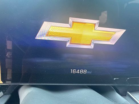 Used 2025 Chevrolet Tahoe LT AWD/4WD image 4