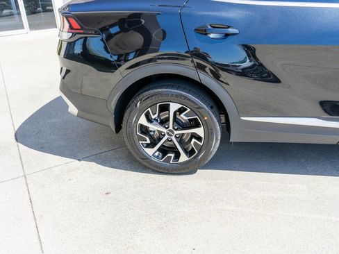 Used 2025 Kia Sportage EX AWD/4WD image 30
