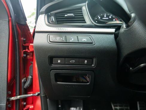 Used 2019 Hyundai Sonata Sport w/ Tech Package 03 FWD image 46