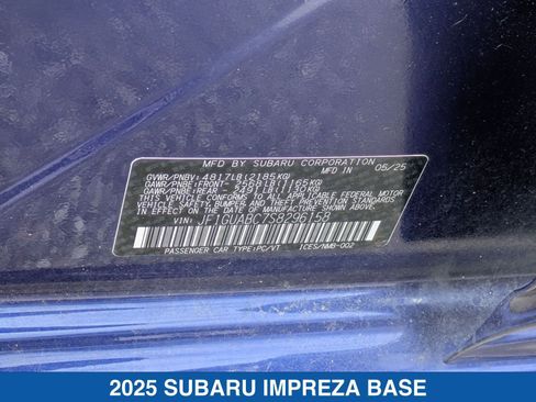 Certified 2025 Subaru Impreza 2.0i image 37