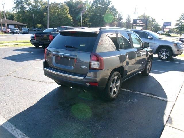 Used 2016 Jeep Compass High Altitude AWD/4WD image 4