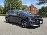 Used 2023 Kia Niro EX image 2