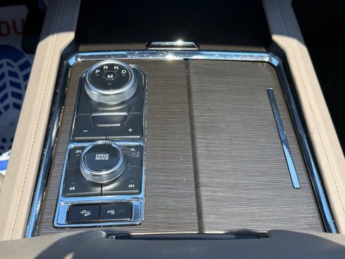 Certified 2023 Ford Expedition Max Limited AWD/4WD image 24