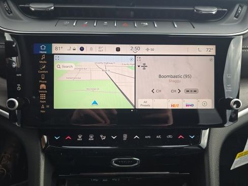 New 2026 Jeep Grand Cherokee Laredo image 17