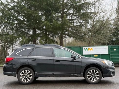 Used 2015 Subaru Outback 2.5i Limited image 6