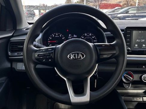Used 2020 Kia Rio LX image 9