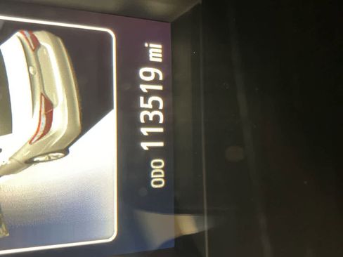 Used 2016 Toyota Camry LE image 27