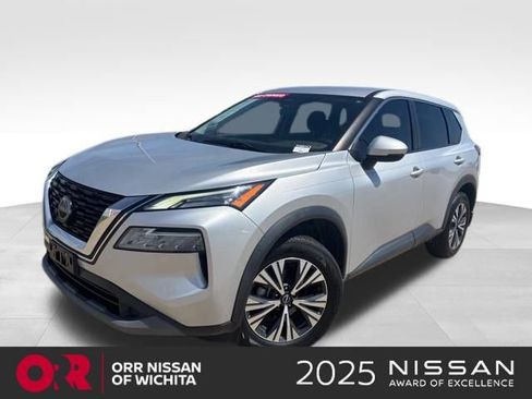 Used 2022 Nissan Rogue SV FWD image 1
