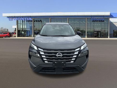 Used 2025 Nissan Rogue S AWD/4WD image 7