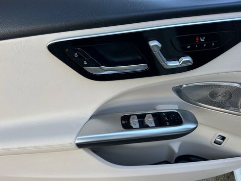 Certified 2023 Mercedes-Benz C 300 Sedan image 25
