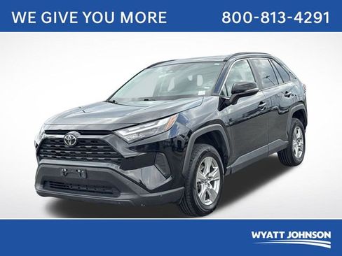 Used 2024 Toyota RAV4 XLE image 1