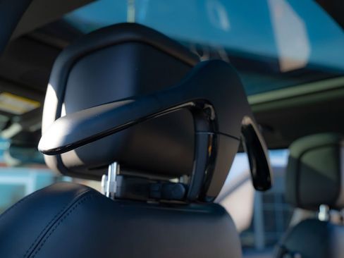 Used 2022 Land Rover Range Rover Westminster Edition image 16