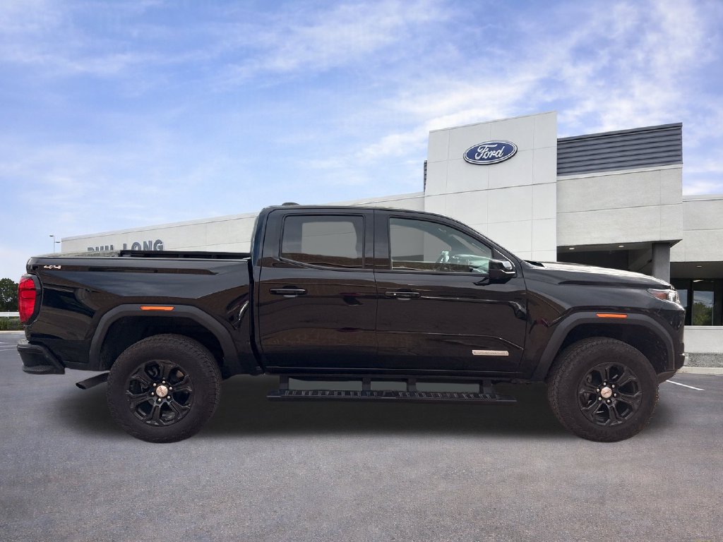 Used 2024 GMC Canyon Elevation w/ Convenience Package AWD/4WD image 9