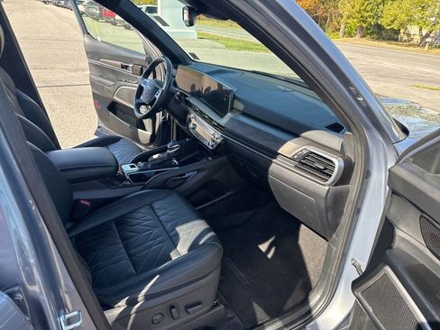 Used 2024 Kia Telluride EX X-Line image 14