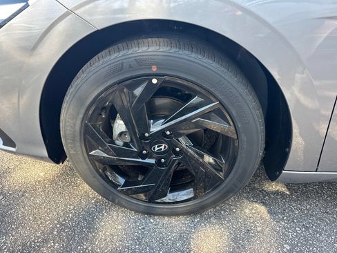 Certified 2026 Hyundai Elantra Sport FWD image 11