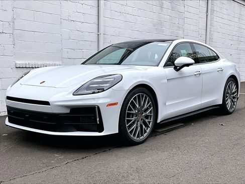 New 2026 Porsche Panamera 4 image 1