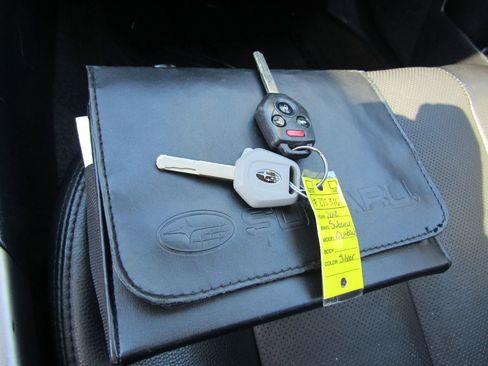 Used 2012 Subaru Outback 2.5i Limited image 30