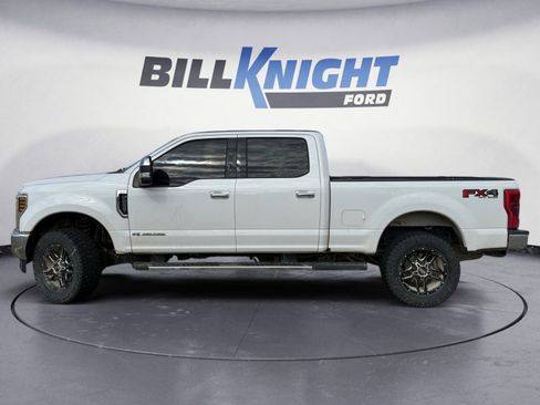 Used 2019 Ford F250 XLT w/ XLT Premium Package image 2