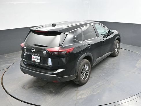 Used 2024 Nissan Rogue S AWD/4WD image 33