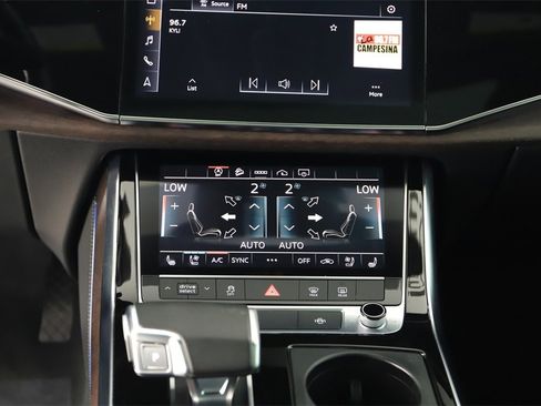 Certified 2023 Audi Q8 Premium Plus image 20