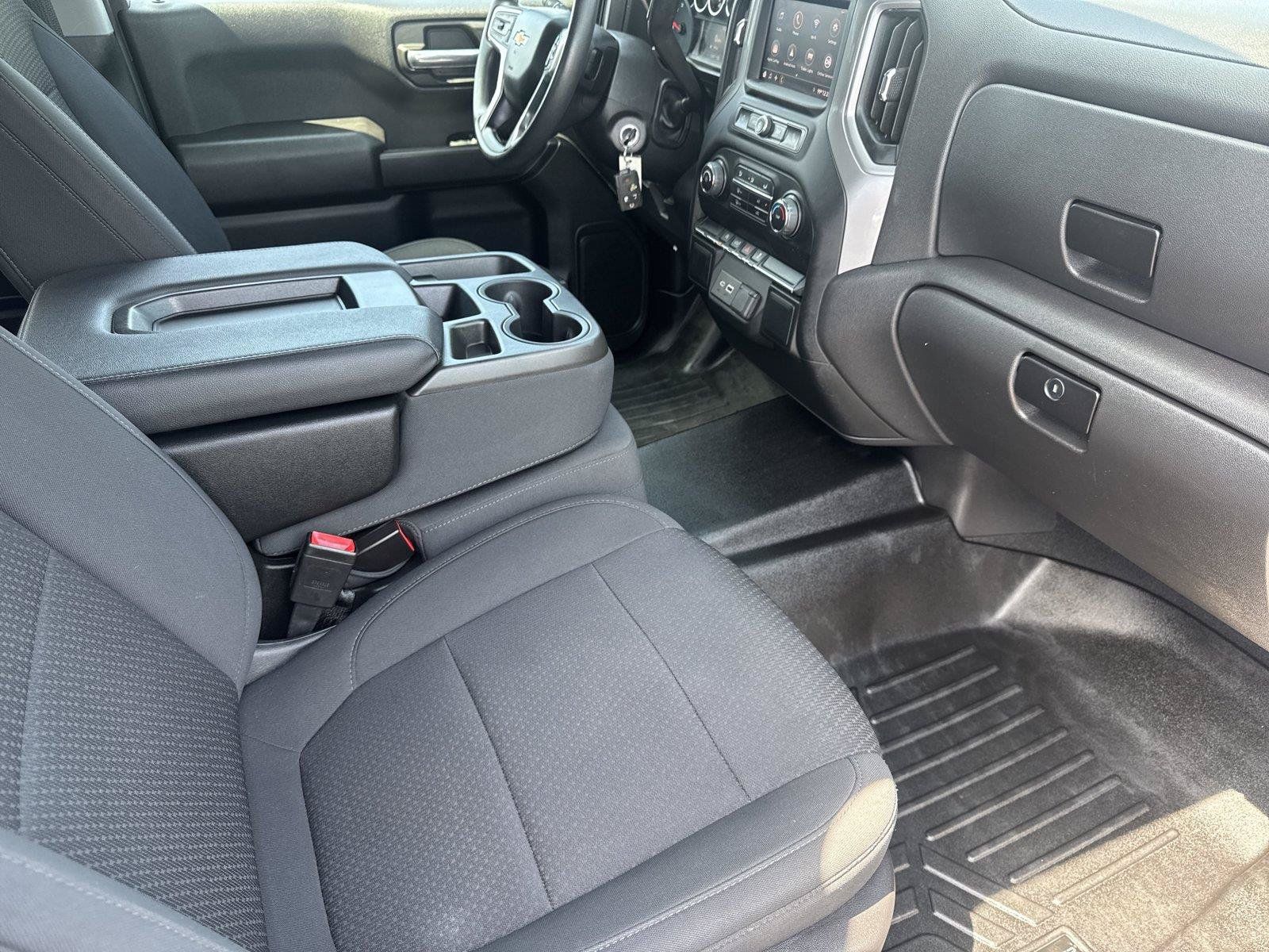 Used 2022 Chevrolet Silverado 1500 Custom w/ Safety Confidence Package AWD/4WD image 34