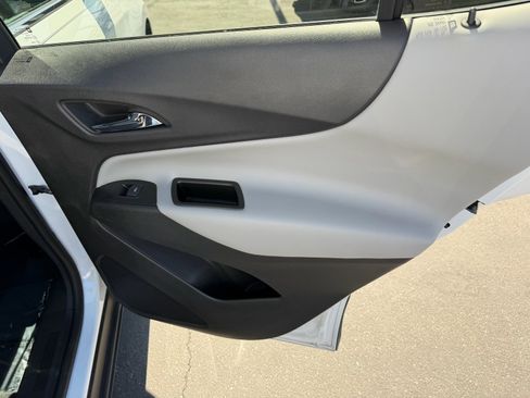 Used 2022 Chevrolet Equinox LT FWD image 23