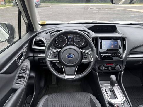 Used 2023 Subaru Forester Premium AWD/4WD image 14