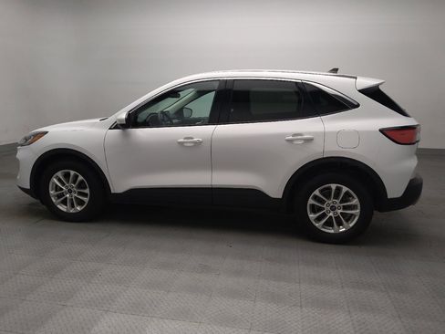 Used 2021 Ford Escape SE FWD image 3