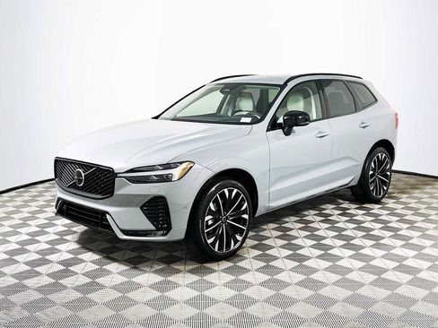 New 2026 Volvo XC60 B5 Ultra w/ Climate Package image 3
