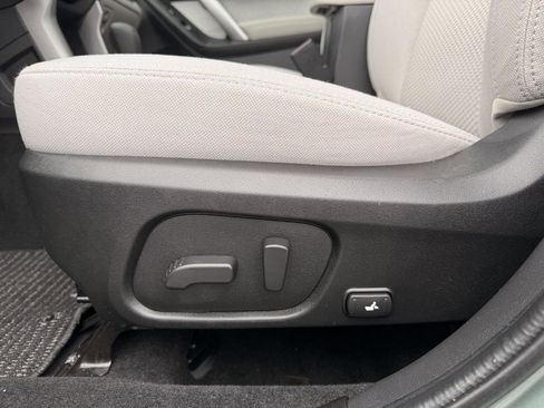 Used 2018 Subaru Forester 2.5i Premium image 16