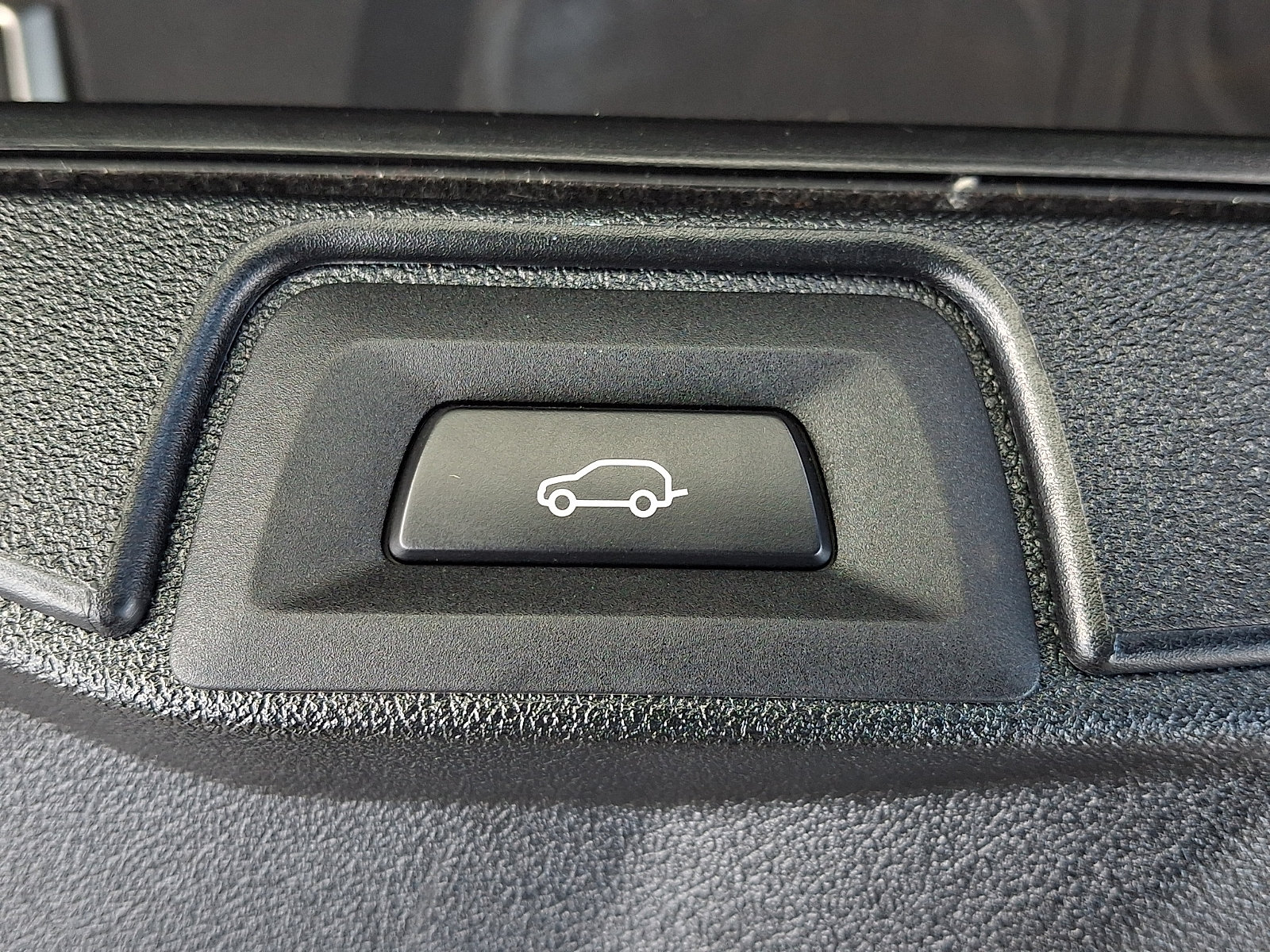 Used 2022 BMW X5 xDrive40i w/ Premium Package AWD/4WD image 34