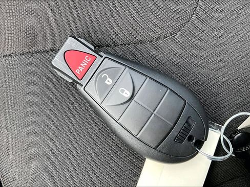 Used 2020 Jeep Cherokee Latitude image 14