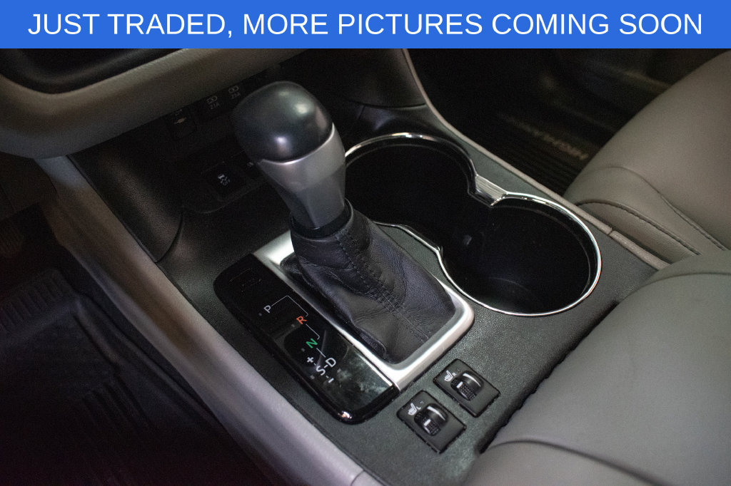 Used 2017 Toyota Highlander XLE AWD/4WD image 18