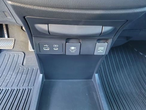 Certified 2026 Honda Odyssey Touring image 38