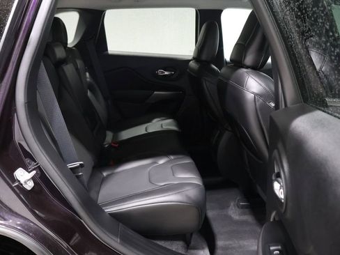 Certified 2021 Jeep Cherokee Latitude Lux w/ Comfort/Convenience Group image 25