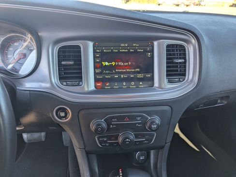 Used 2023 Dodge Charger SXT image 20
