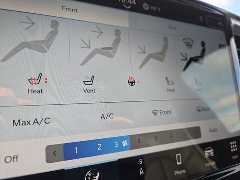 New 2026 Chrysler Pacifica Limited w/ S Appearance Package image 8